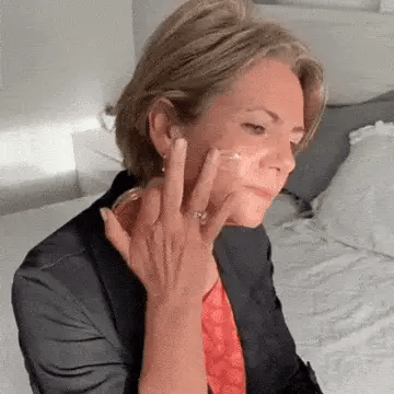 Crema hidratante antienvejecimiento con retinol placenta de dragón